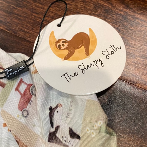 The Sleepy Sloth bamboo farm/animal print zippered shortie romper 2T NWT - Picture 2 of 5